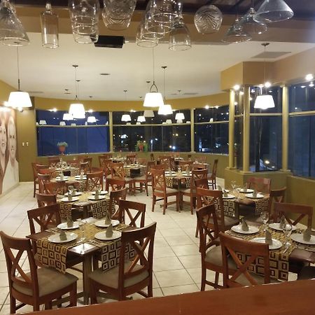 Hotel El Brujo La Merced Trujillo Zewnętrze zdjęcie